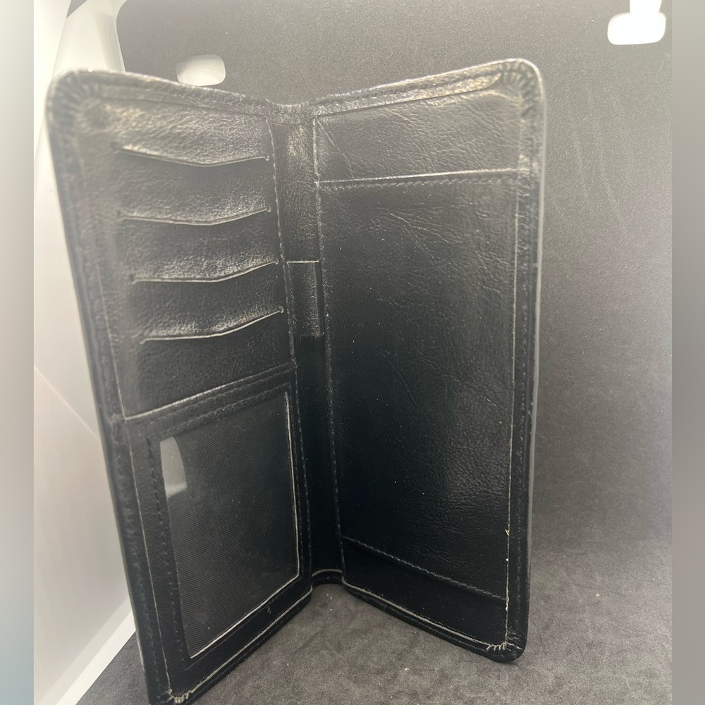 🥰 4/$25 - Elegant Black Leather Card Holder with cheque book sleeve